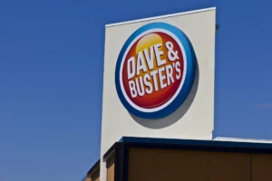 Dave & Busters securities class action